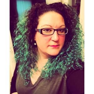 Meet your Posher, Holly